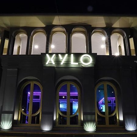 La Palazzo - Across Uptown Mall & Grand Hyatt Bgc Taguig Kültér fotó