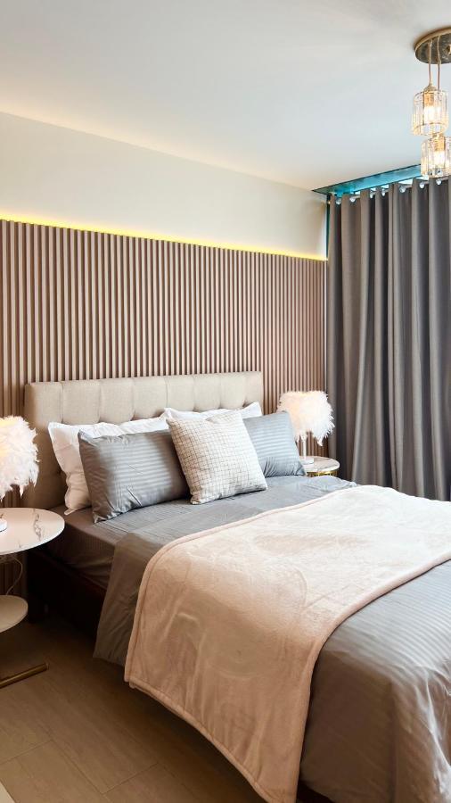 La Palazzo - Across Uptown Mall & Grand Hyatt Bgc Taguig Kültér fotó